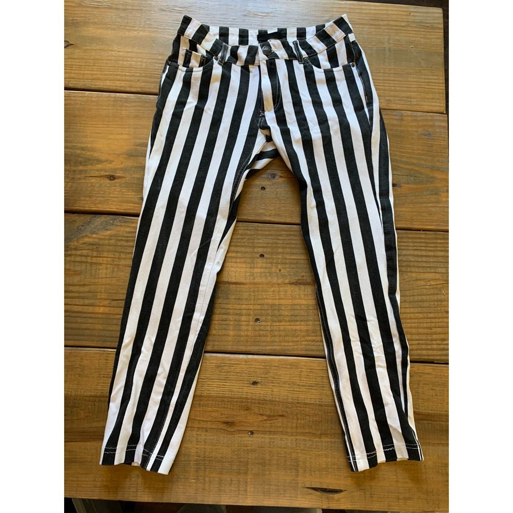Iris Jeans Los Angeles Women's Size Large Black and White Stripe Stretchy